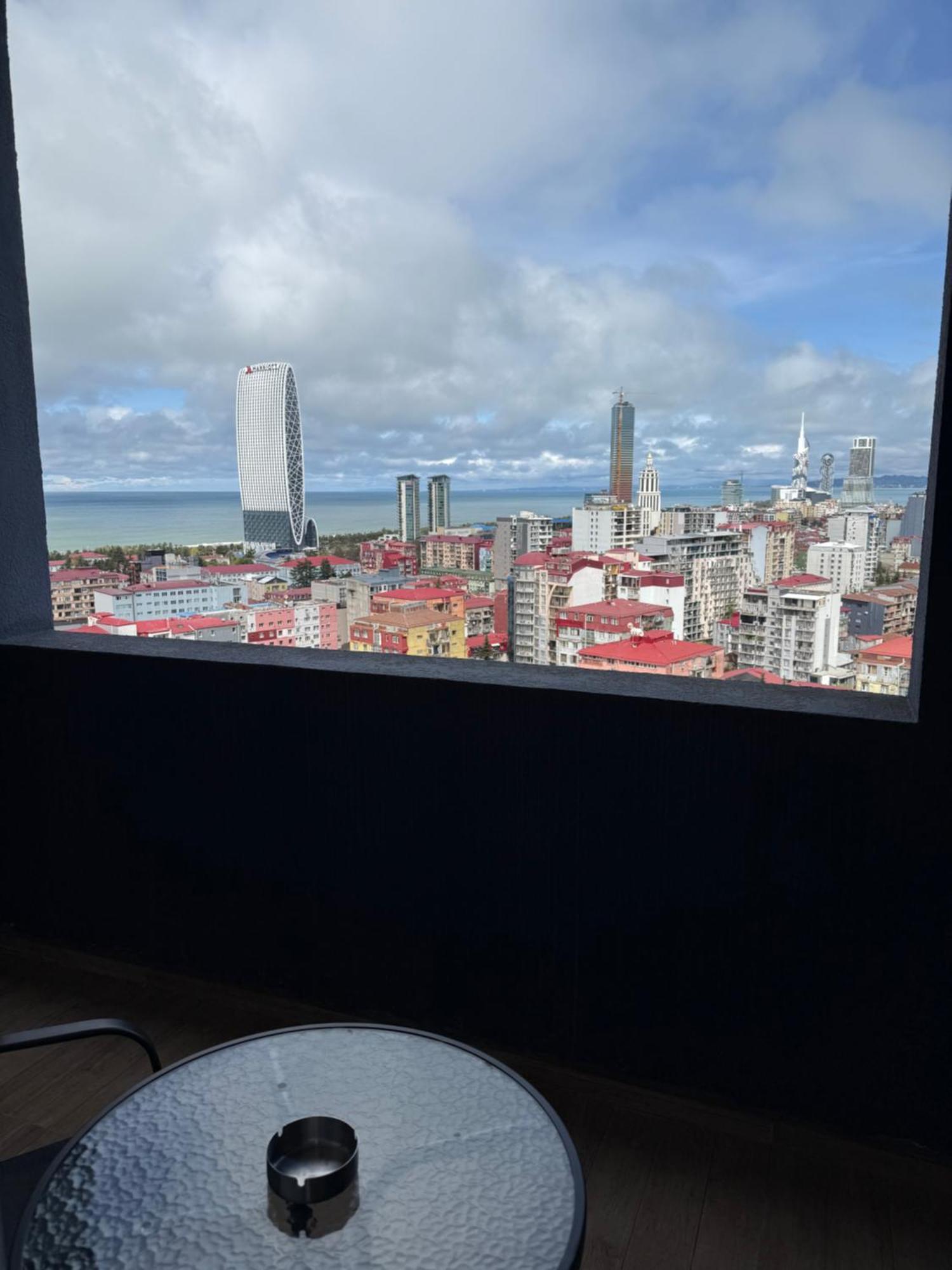 Ferienwohnung Batumi Flat With Epic Views Exterior foto