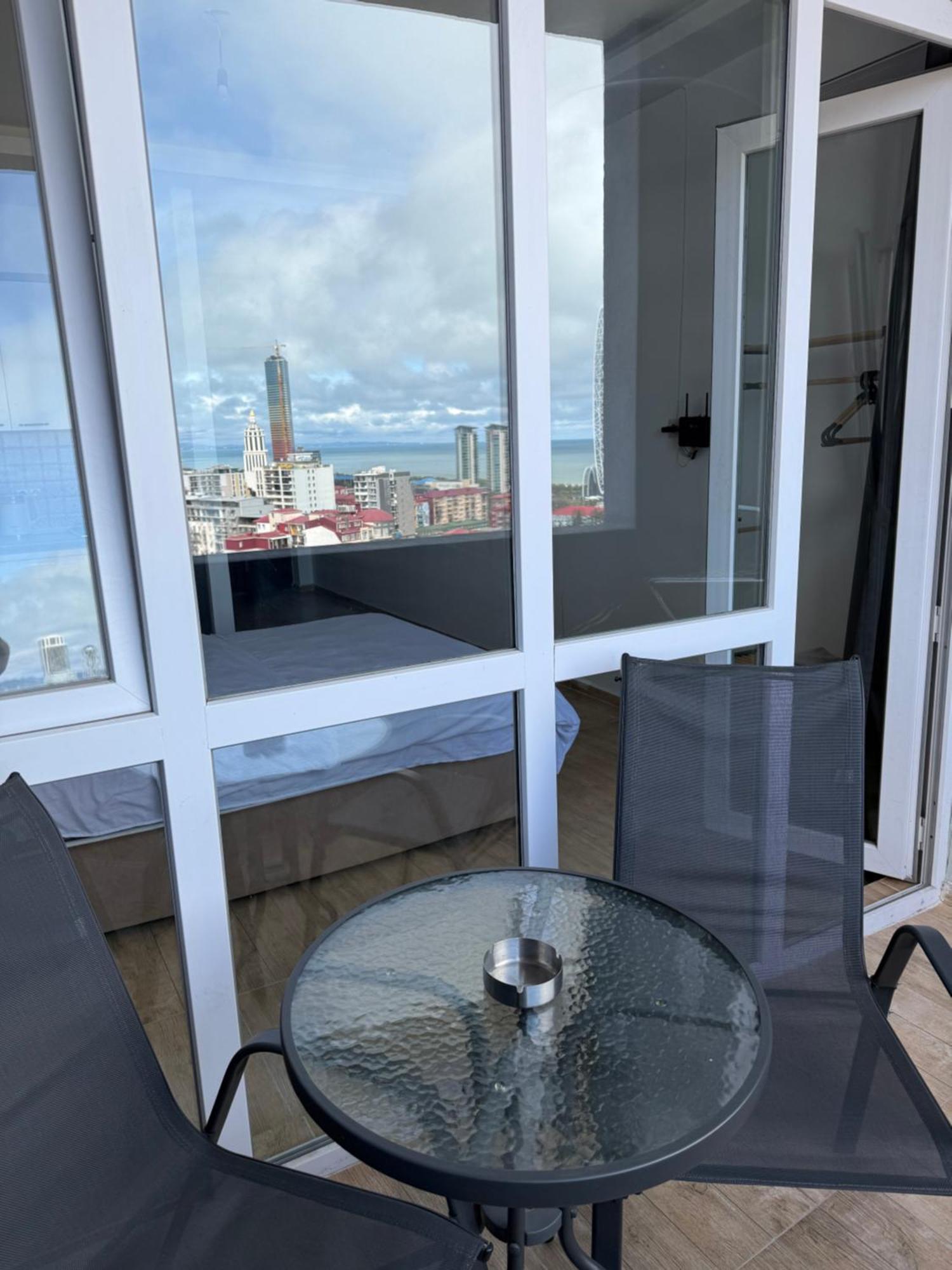 Ferienwohnung Batumi Flat With Epic Views Exterior foto